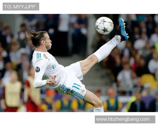 足球球星进军抖音直播间引关注 新的网络红人崭露头角